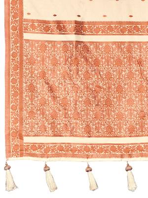 creamy beige saree with heavy jacquard work saree with blouse piece 5