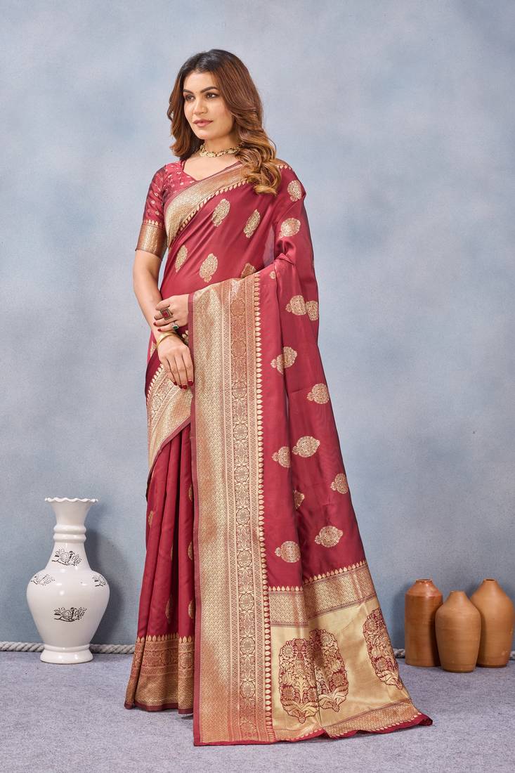 Maroon silk blend banarasi saree with unstitched blouse piece