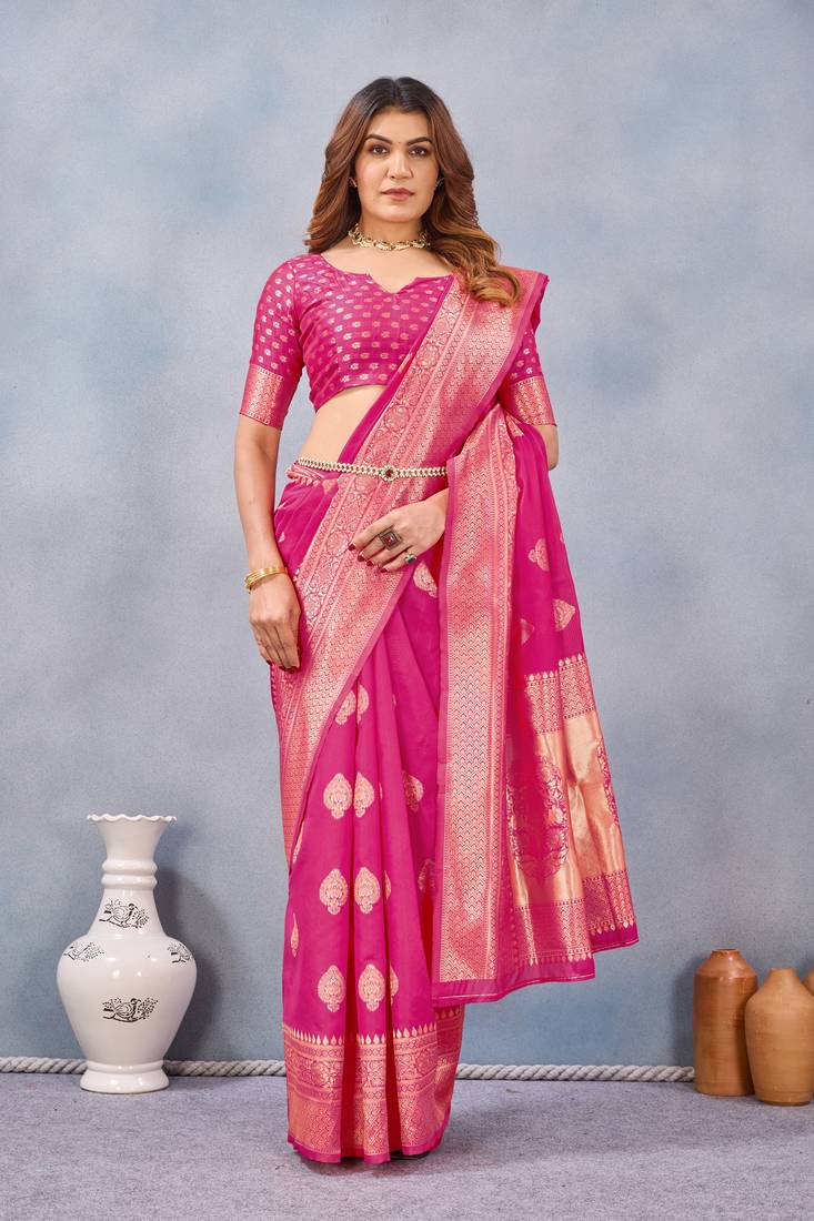 Pink silk blend banarasi saree with unstitched blouse piece