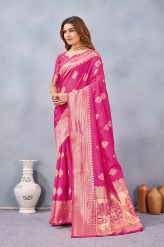 Pink silk blend banarasi saree with unstitched blouse piece