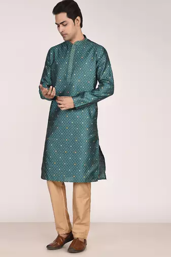Men   s premium jacquard kurta with thread work