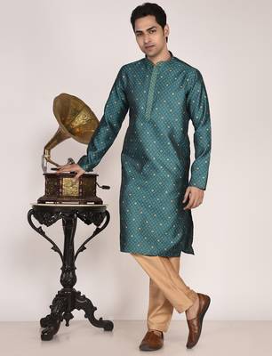 Men   s premium jacquard kurta with thread work 5