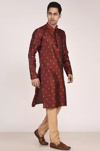 Men   s premium jacquard kurta with thread work