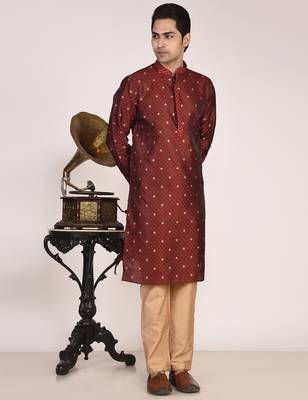 Men   s premium jacquard kurta with thread work 5