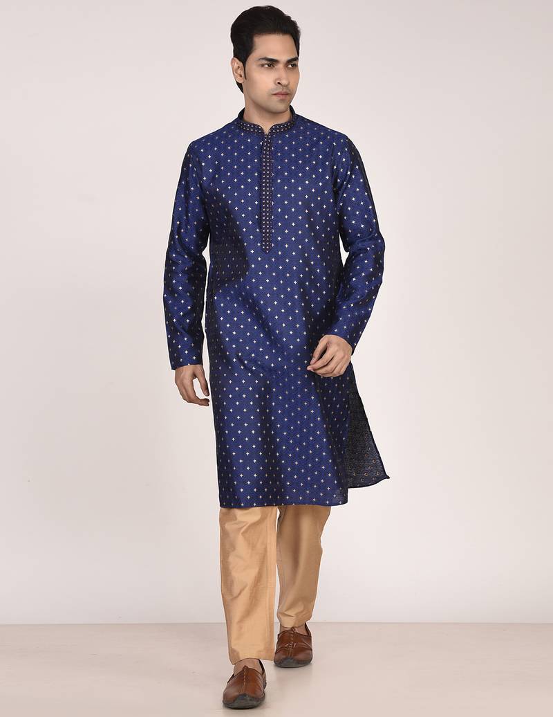 Men’s premium jacquard kurta with thread work