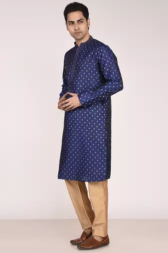 Men   s premium jacquard kurta with thread work