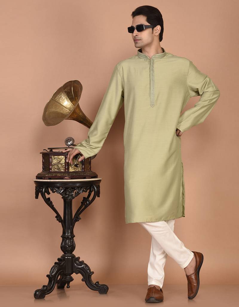 Men's premium silk kurta with regular thread work