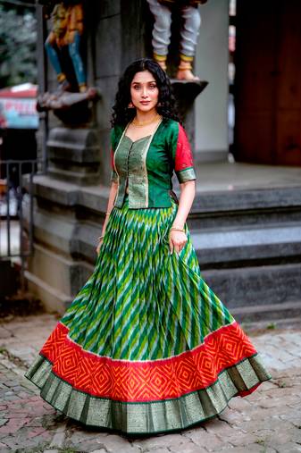 Women's Tasar Silk Leheriya Print Lehenga Choli Set