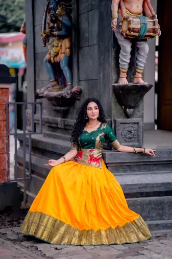 Women's Cotton Silk Jacquard Zari Work Lehenga Choli