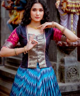 Women's Tasar Silk Leheriya Print Lehenga Choli Set 2