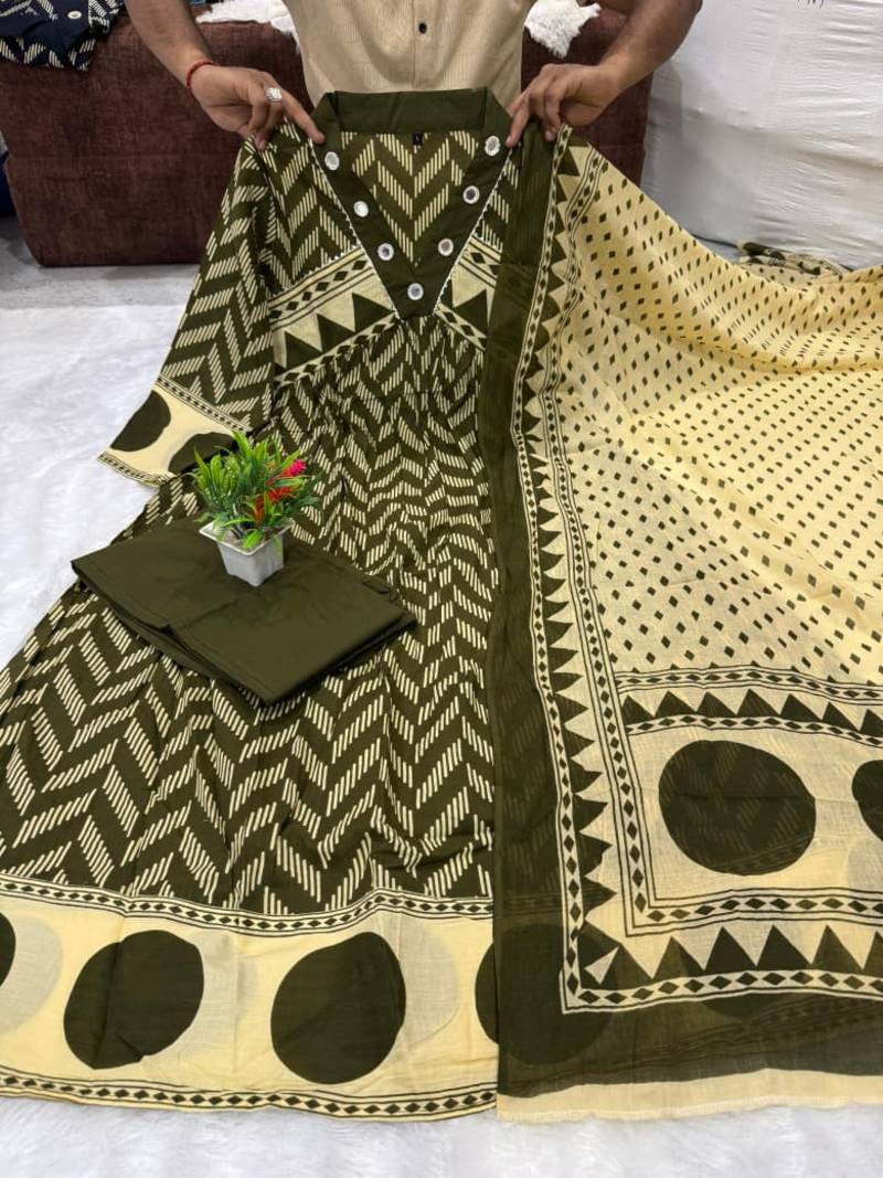 WOMEN COTTON PRINTED ANARKALI KURTA WITH PANT AND DUPATTA 