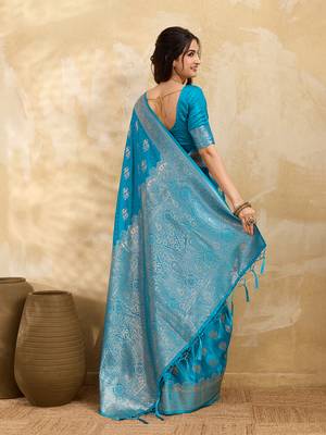 Turquoise Jacquard silk blend Rich Woven Zari Border Traditional Saree With Unstitched Blouse Piece 2