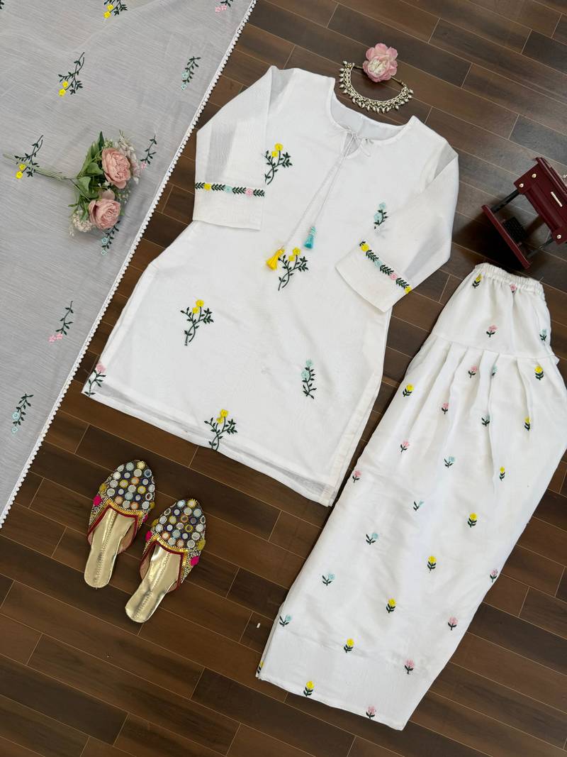 Elegant mull chanderi kurti farshi salwar set with dupatta