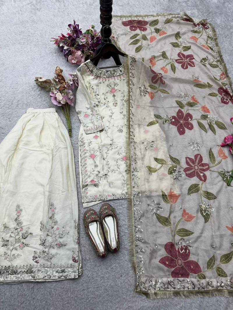 Off-white embroidered suit set