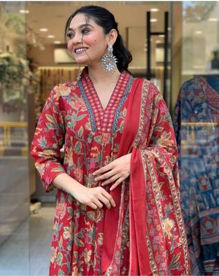 Red Floral Anarkali Frock Style V-Neck Indian Pakistani Salwar Kameez Kurti Pant Dupatta Set 3