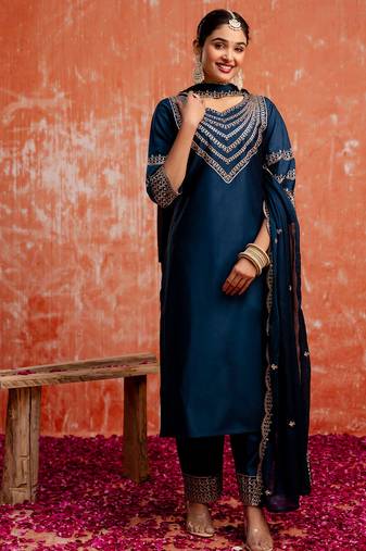 Floral embroidered viscose rayon v neck kurta trouser & dupatta set