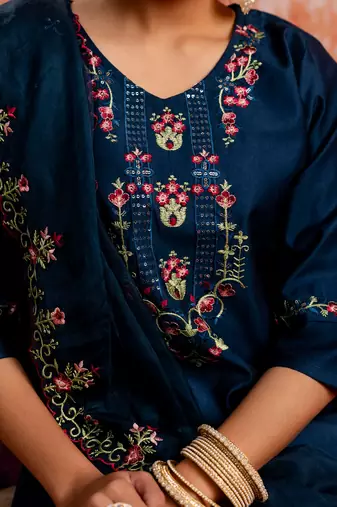 Floral embroidered viscose rayon v neck kurta trouser & dupatta set