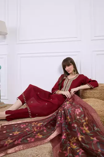 Floral embroidered silk blend blend v neck kurta trouser & dupatta set