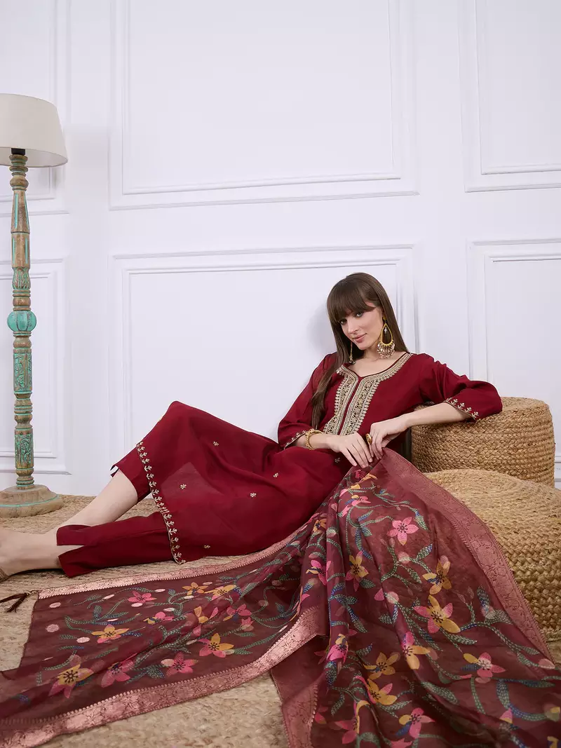 Floral embroidered silk blend v neck kurta trouser & dupatta set