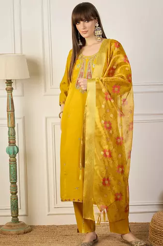 Floral embroidered silk blend v neck kurta trouser & dupatta set