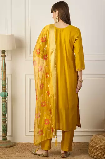 Floral embroidered silk blend blend v neck kurta trouser & dupatta set
