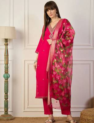 Floral embroidered silk blend blend v neck kurta trouser & dupatta set 1