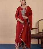 Floral embroidered silk blend v neck kurta trouser & dupatta set