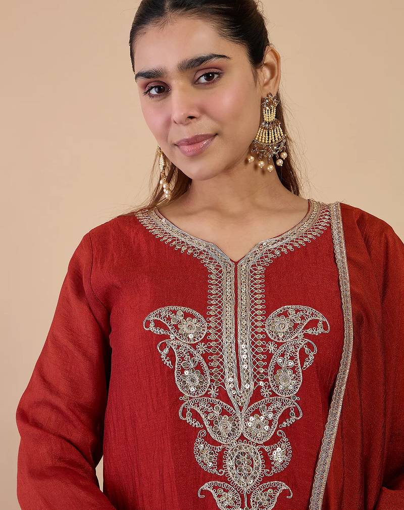 Floral embroidered silk blend v neck kurta trouser & dupatta set