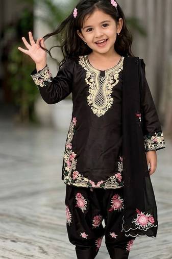 Designer party wear heavy natural crep kids patiala set