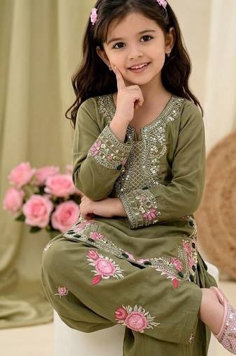 Designer party wear heavy natural crep kids patiala set
