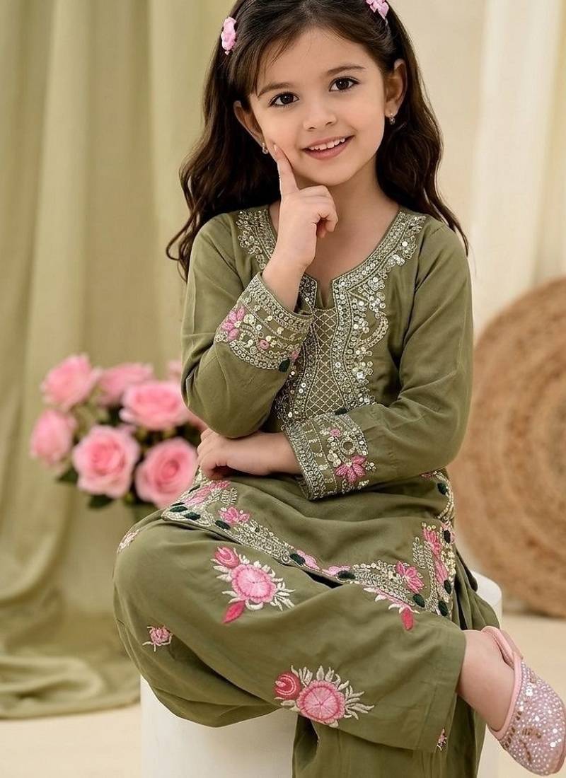Designer party wear heavy natural crep kids patiala set
