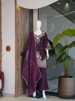 Purple heavy embroidery Sequin work kurta set 4
