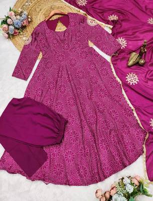 Pink digital print gown with Bottom dupatta set 4