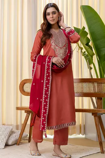 Floral embroidered chinon v neck kurta trouser & dupatta set