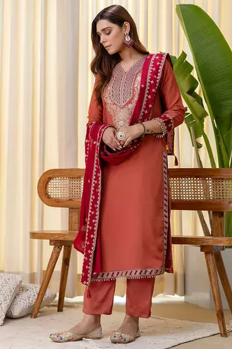Floral embroidered chinon v neck kurta trouser & dupatta set