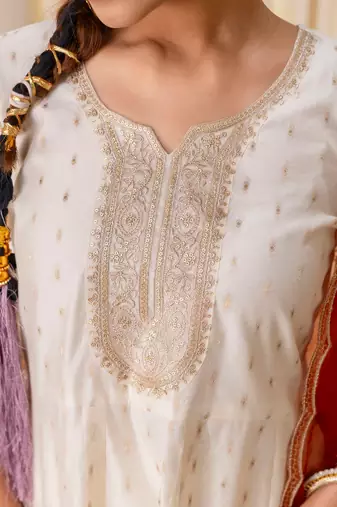 Floral embroidered chanderi silk blend v neck kurta trouser & dupatta set