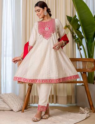 Floral embroidered chanderi silk blend round neck kurta trouser & dupatta set 1