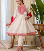 Floral embroidered chanderi silk round neck kurta trouser & dupatta set