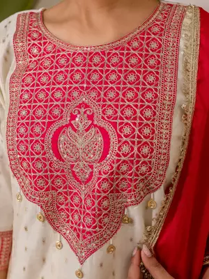 Floral embroidered chanderi silk blend round neck kurta trouser & dupatta set 3