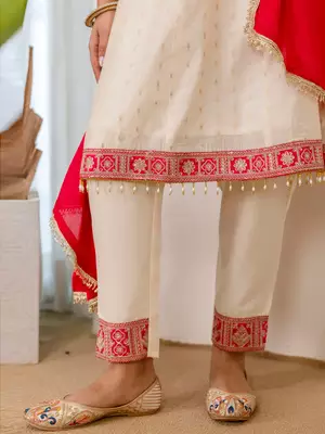 Floral embroidered chanderi silk blend round neck kurta trouser & dupatta set 4