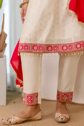 Floral embroidered chanderi silk blend round neck kurta trouser & dupatta set