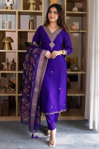 Floral embroidered silk blend v neck kurta trouser & dupatta set