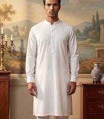 Mens white silk blend solid solid kurta with trousers
