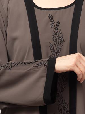 women latest Dubai Stylish embroidered long length shrug Abaya 5