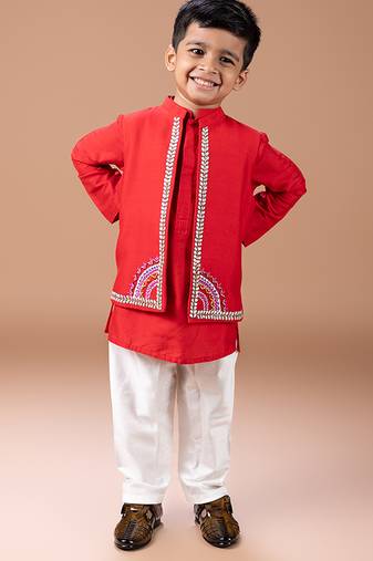 Red embroidered cotton blend kurta jacket set