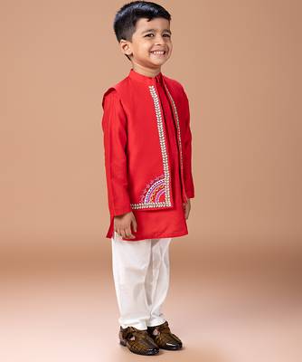 Red embroidered cotton blend kurta jacket set 2