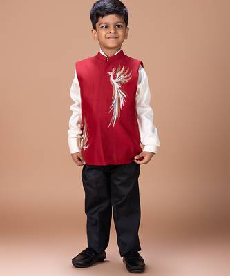White red embroidered silk nehru jacket set 3