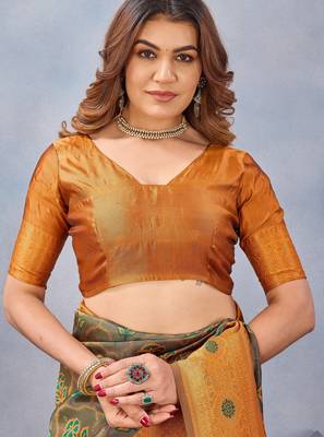 Green orange silk blend banarasi saree with unstitched blouse piece 7