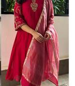 Women rani pink sequinned embroidered pv chanderi kurta pant dupatta set