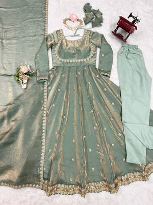  fandy silk embroidered suit set with dupatta 2